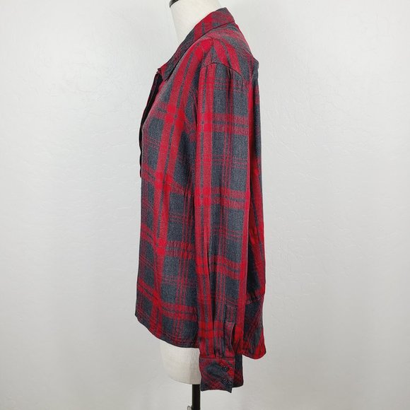 CABI Cunningham Blouse L Red Gray Plaid Popover Hi-Low 1/4 Button-Front Shirt - Picture 2 of 8